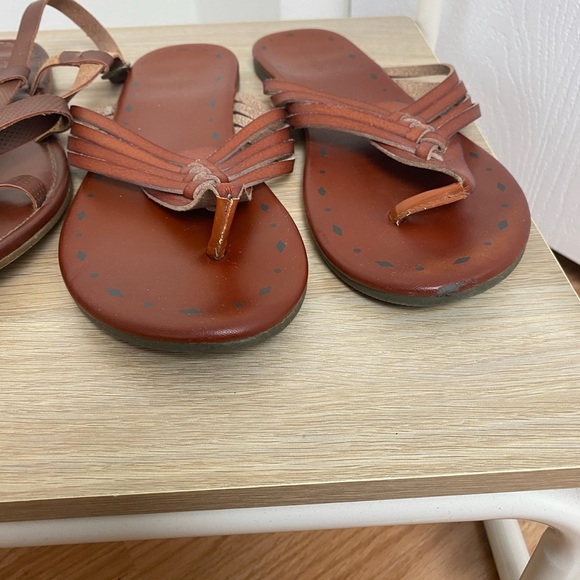 Maurices Size 9 Sandals Lot - Picture 6 of 7
